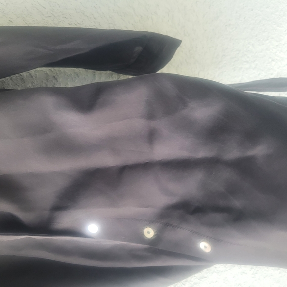 Velvet Heart Silk Button Up Shirt - Picture 3 of 11